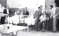 Kondarrak ayud a financiar la Sala San Damin, del antiguo Hospital de Manteo. Ao 1947